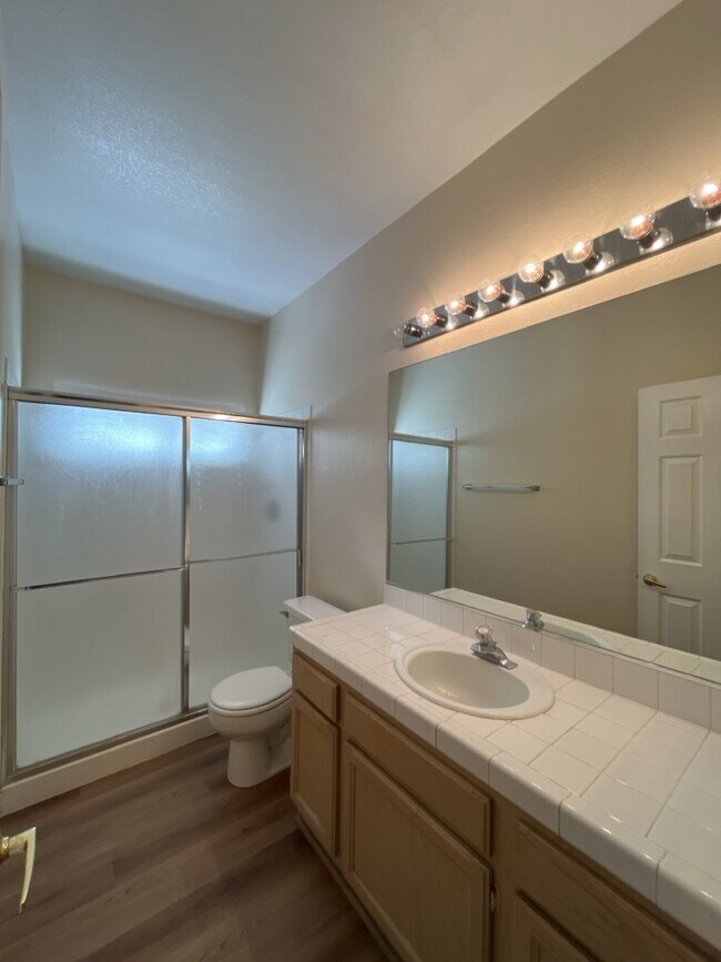 Building Photo - Encounter the ultimate luxury living experience with this 4-bedroom, 2197 sq ft house