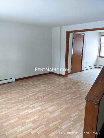 Building Photo - 13 Hemlock St