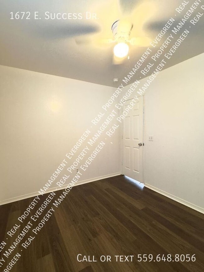 Building Photo - 1672 E Success Dr
