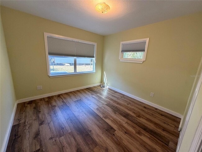 Building Photo - 53706 River Trace Rd