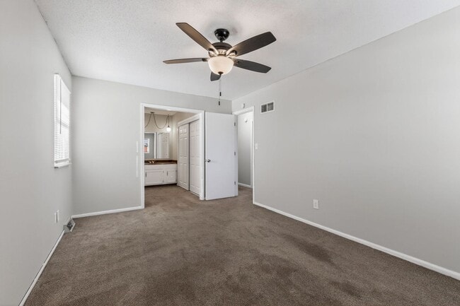 Building Photo - Quiet Cul-de-Sac Home with Bonus Room & Big Backyard!