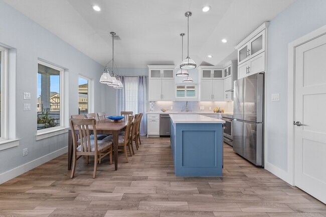 Building Photo - 22520 Bay Point Dr