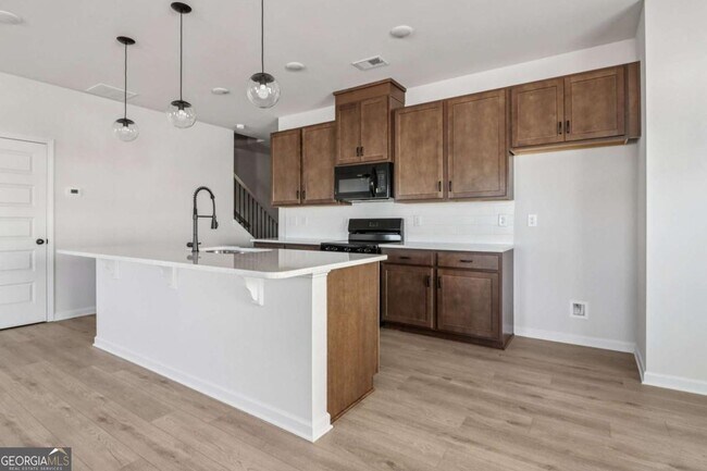 Building Photo - 708 Shetland Trl