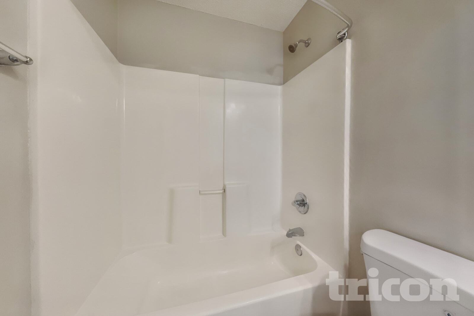 Building Photo - 1709 Fern Hill Dr