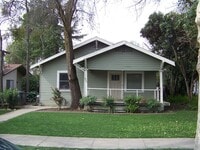 Building Photo - Great downtown location