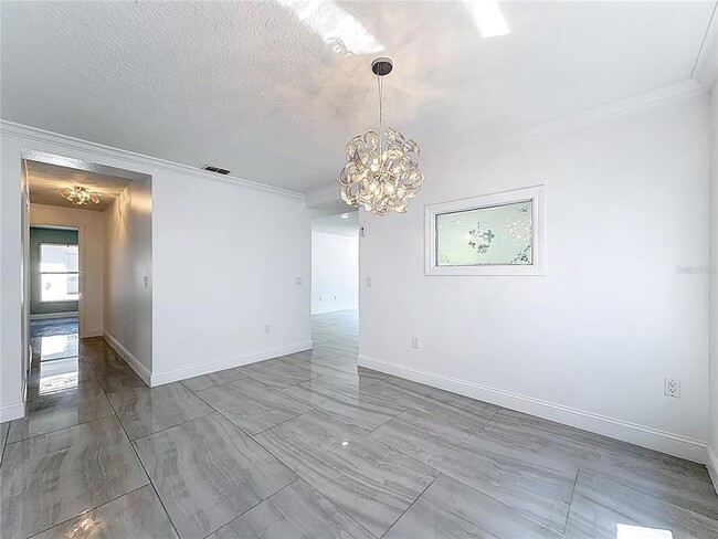 Building Photo - 12844 Oulton Cir