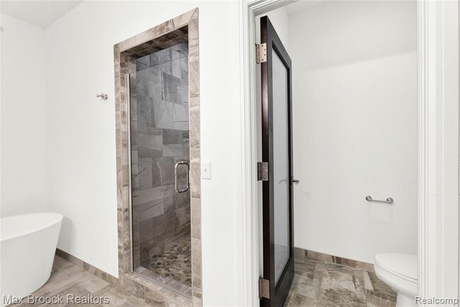 Building Photo - 431 S Eton St