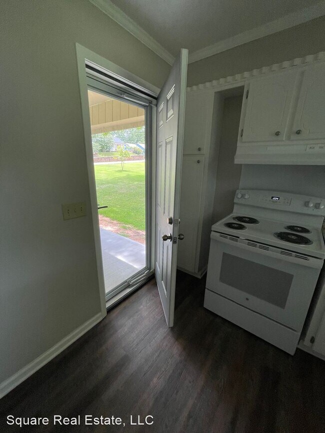 Building Photo - 3 br, 2 bath House - 709 Martin Luther Kin...