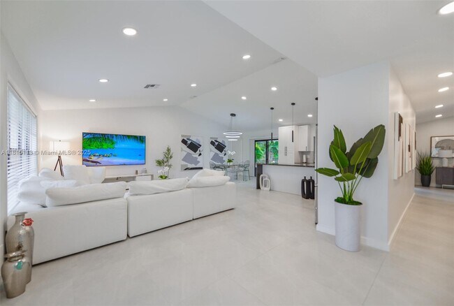 Building Photo - 13526 Jonquil Pl