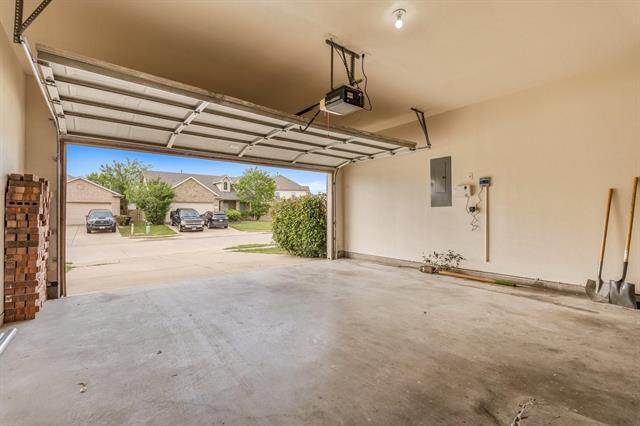 Building Photo - 6309 Melanie Dr