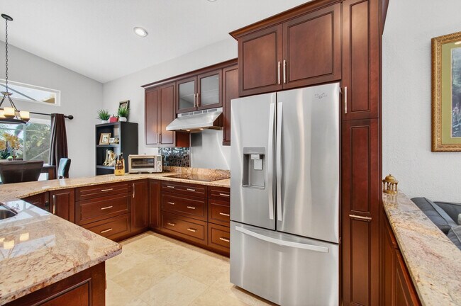 Building Photo - 7076 Middlebury Dr