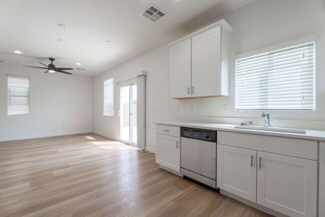 Building Photo - 5474 Enchanted Rose St