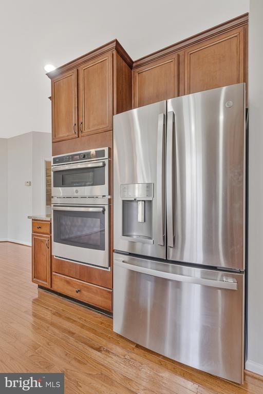 Building Photo - 10857 Hunter Gate Way