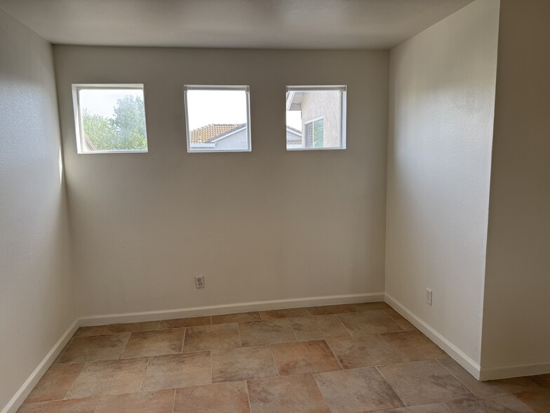 Building Photo - 1742 Henry Long Blvd