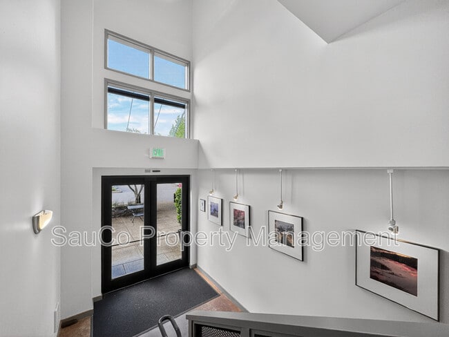 Building Photo - 1425 NE 61st Ave