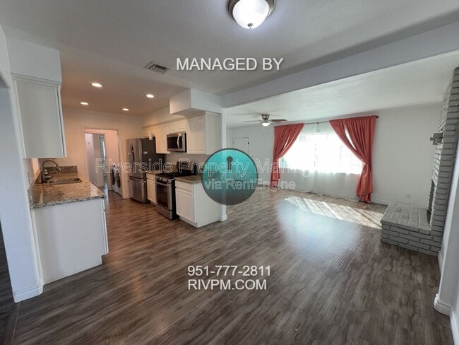 Building Photo - 9817 Olive St