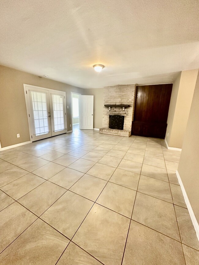 Building Photo - 7410 Frostview Ln