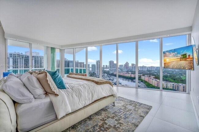 Building Photo - 19955 NE 38th Ct