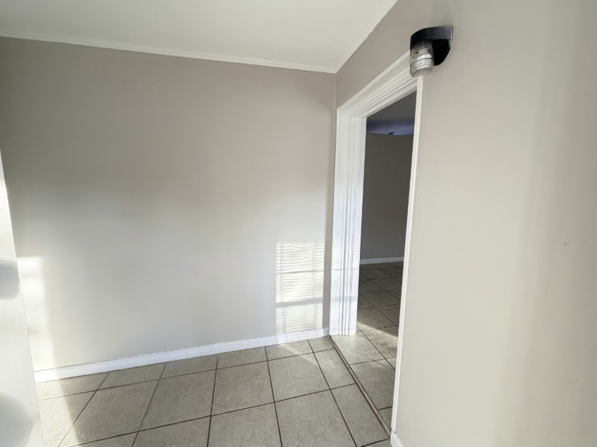 Building Photo - 3817 Peach Dr