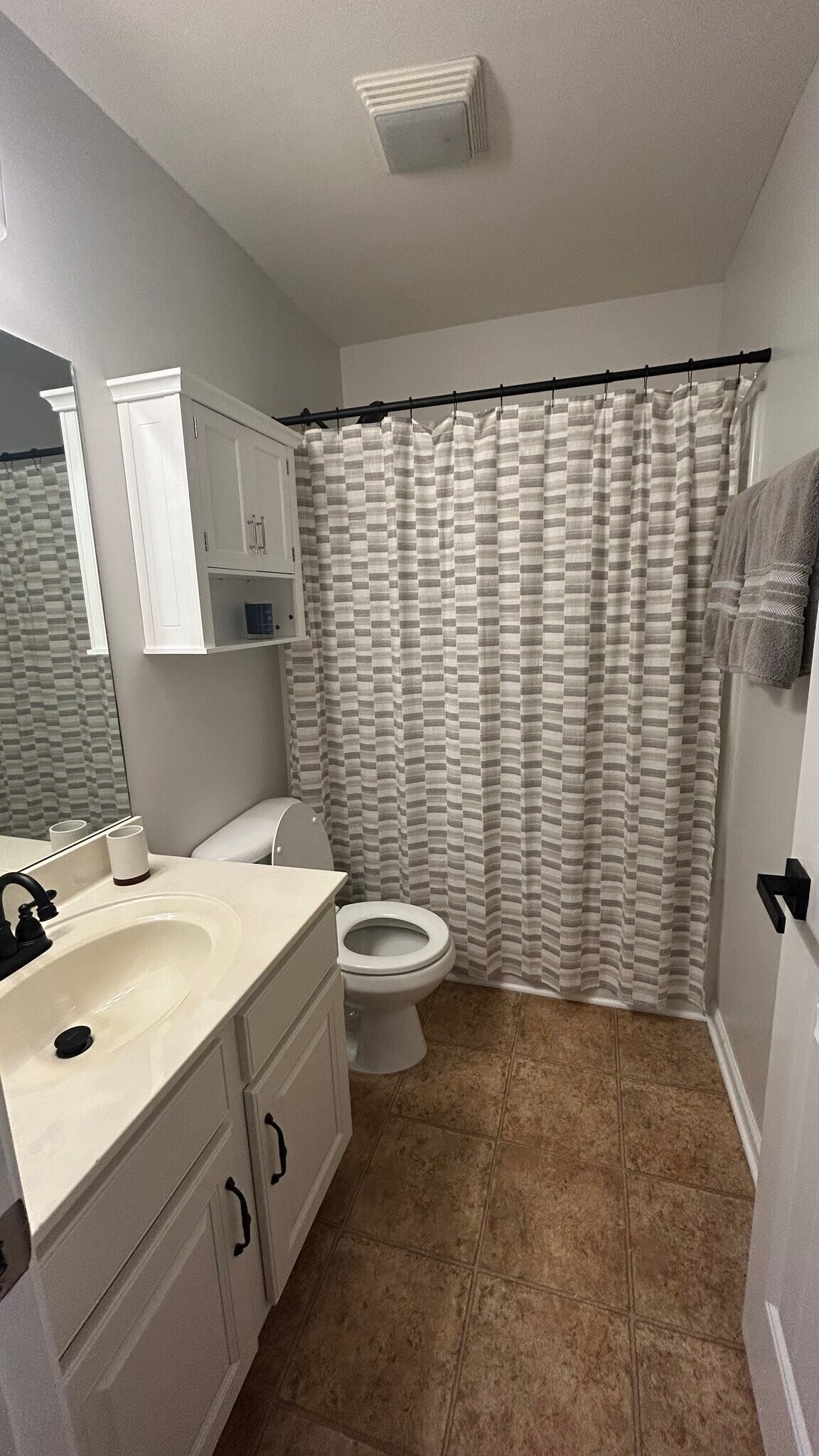 Building Photo - 302 Mapleton Alley