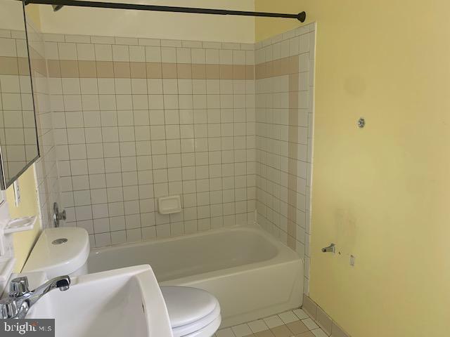 Building Photo - 935 S Charles St