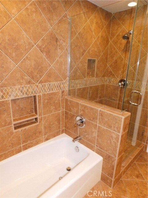 Building Photo - 2414 Sarandi Grande Dr