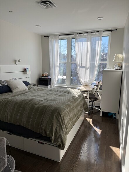 Building Photo - 430 McGrath Hwy