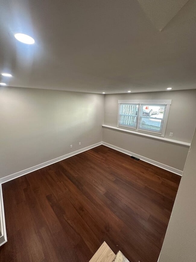 Building Photo - 4220-26 Wilson