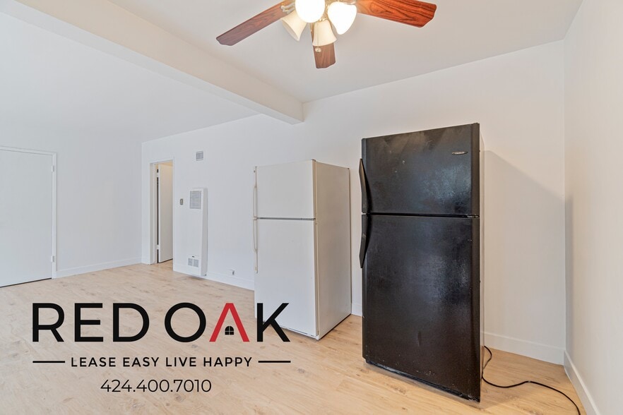 Building Photo - 3925 Roxanne Ave