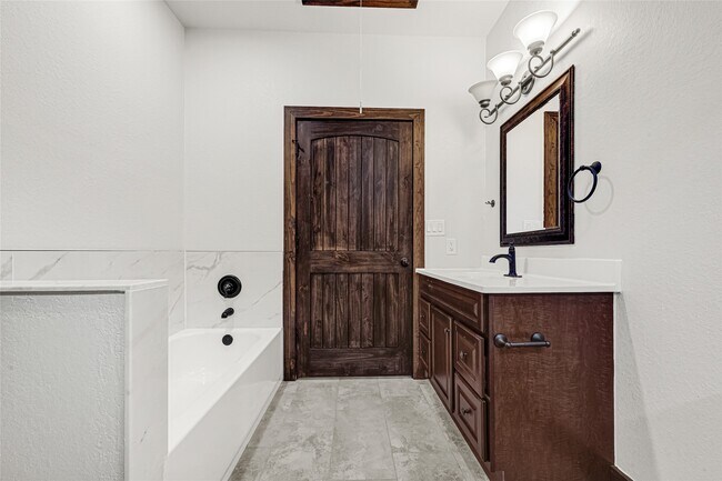 Building Photo - 29529 Turnbury Village Dr