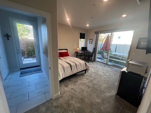 Building Photo - 520 Serrano Summit Dr