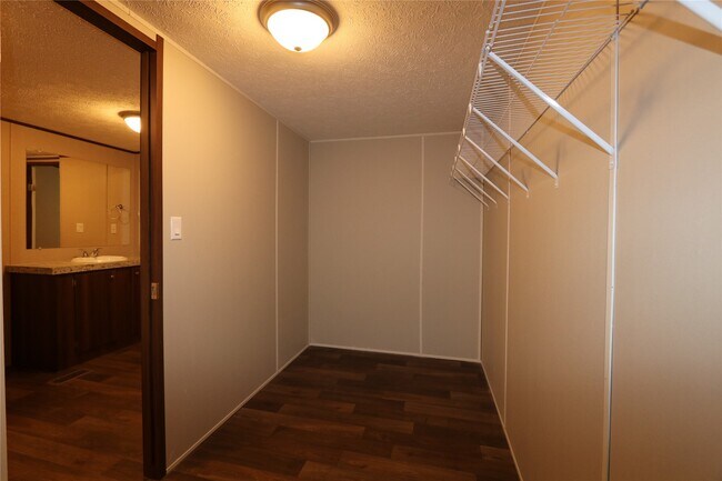 Building Photo - 16501 E Emerson Cir