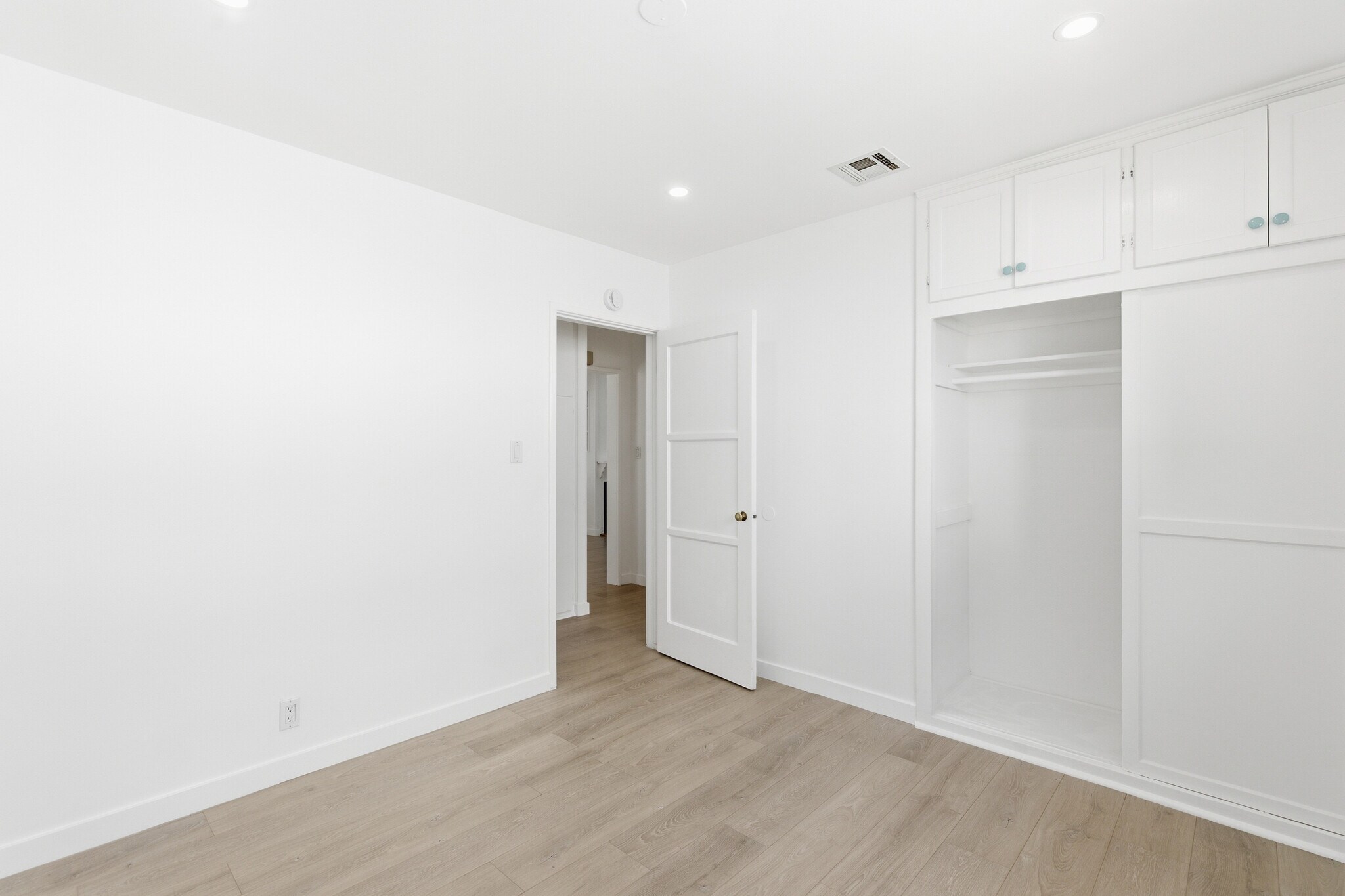 Building Photo - 17418 Califa St