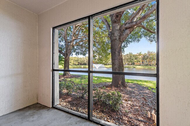 Building Photo - 2806 Veronia Dr