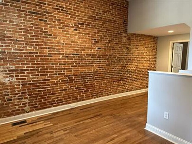 Building Photo - 1622 N Calvert St
