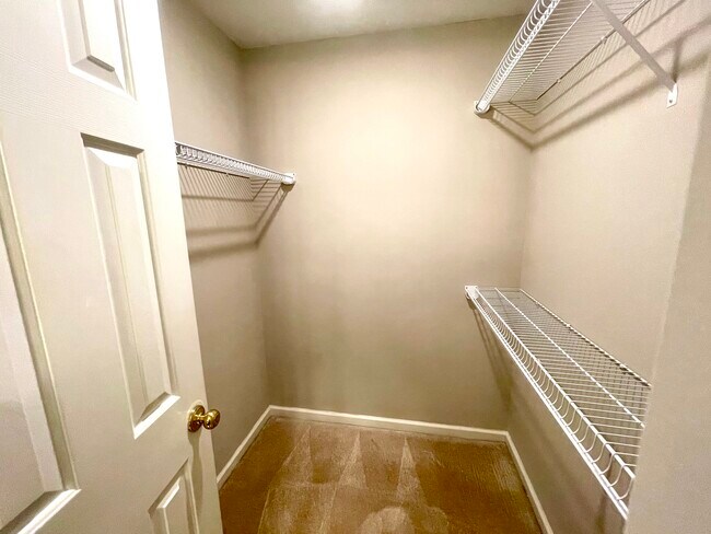 Large walk-in closet - 1946 Black Fox Xing