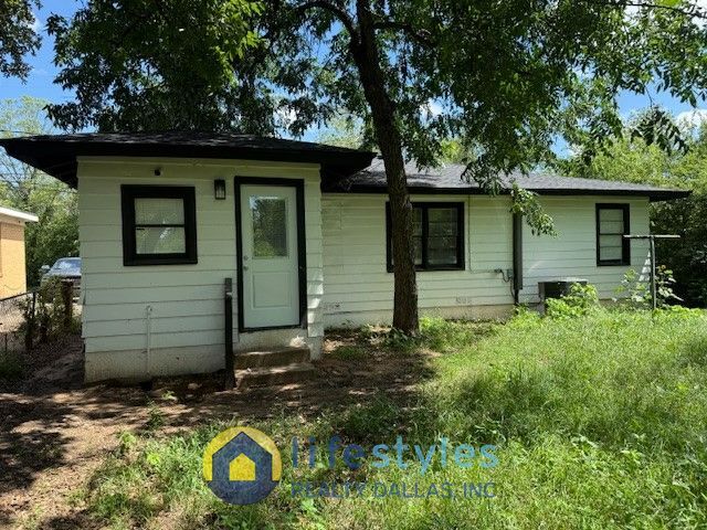 Building Photo - 716 Faulkner Ln