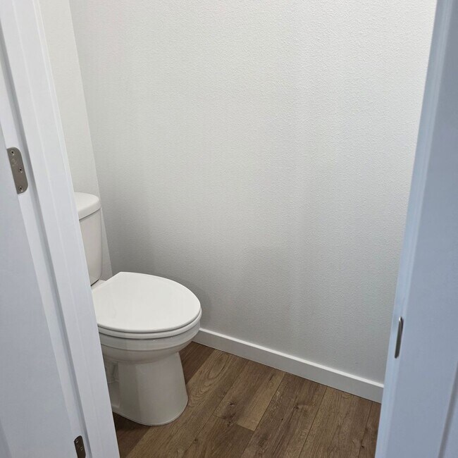 Building Photo - Brand New 4 Bedroom Home