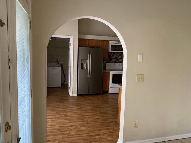 Building Photo - COMING SOON – 3 Bedroom, 2 Bathroom Single...
