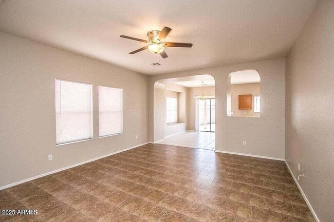 Building Photo - 7985 W Mission Ln