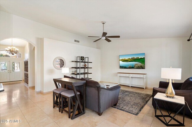 Building Photo - 10060 E Emerald Dr