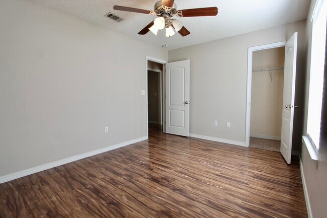 Building Photo - 3151 Forrest Ave