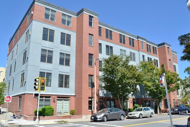 Building Photo - 1306 Columbia Rd