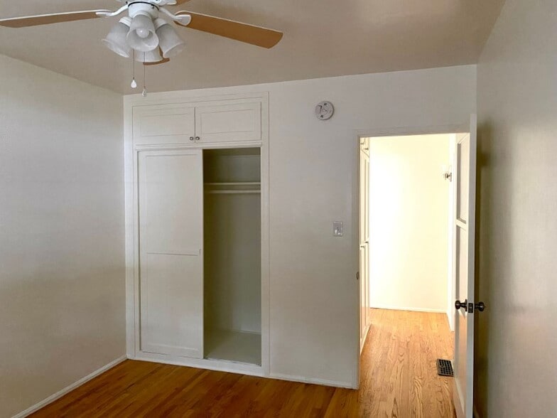 Building Photo - 11641 Magnolia Blvd