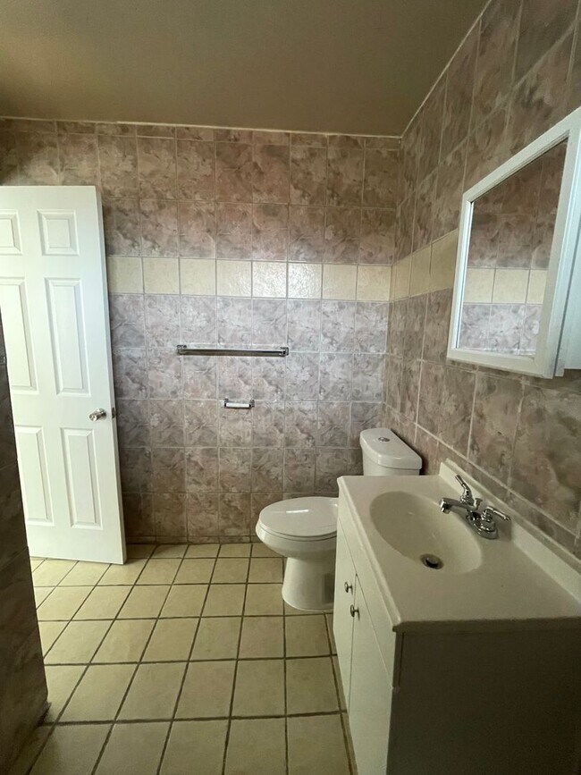 Building Photo - 4357 College Way