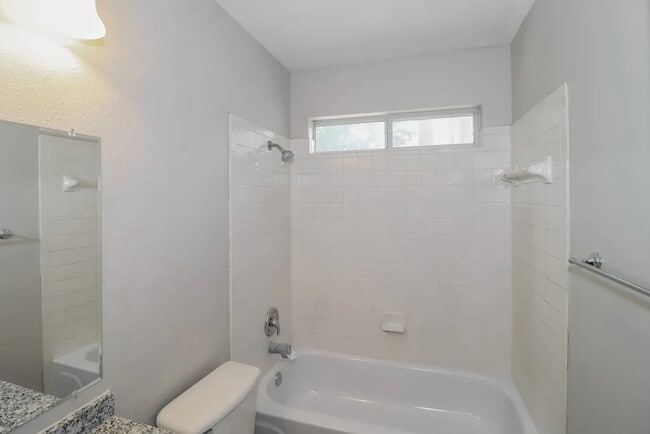 Building Photo - 2670 Hill Street Cove