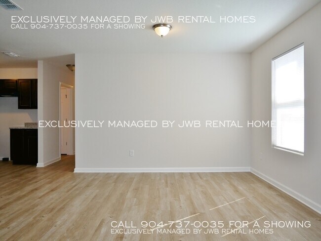 Building Photo - 6645 Vermillion St