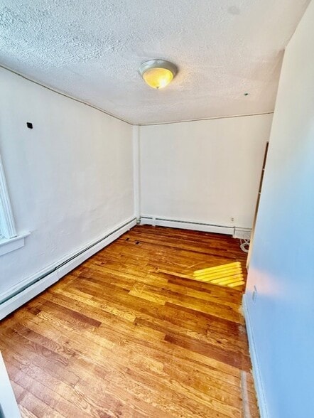 Building Photo - 14 Amity St