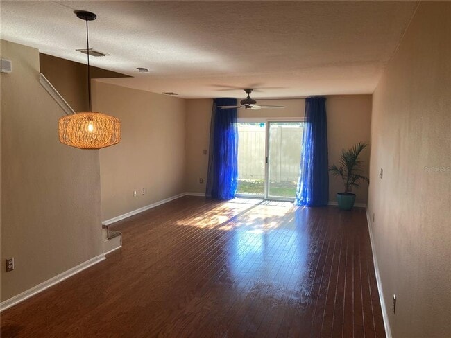 Building Photo - 2533 Harn Blvd
