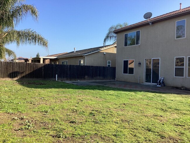Building Photo - 7426 E Redlands Ave.